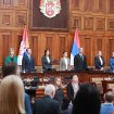 "I Brnabić vadila karticu..." Otvoreni parlament objašnjava ko su „Šredingerovi poslanici“ – fizički jesu tu, ali za Skupštinu nisu 9