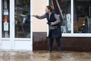 Razorne poplave u BiH: U Donjoj Jablanici kuće zatrpane, 40 osoba nestalo (FOTO, VIDEO) 3