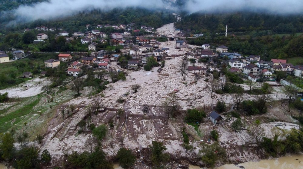 (VIDEO, FOTO) Na Jablanicu se obrušilo brdo i zbrisalo s lica zemlje naselje, poplave ne bi izazvale ovakvu tragediju: Premijer Federacije BiH o spornom kamenolomu 11