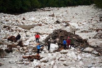 (VIDEO, FOTO) Na Jablanicu se obrušilo brdo i zbrisalo s lica zemlje naselje, poplave ne bi izazvale ovakvu tragediju: Premijer Federacije BiH o spornom kamenolomu 2