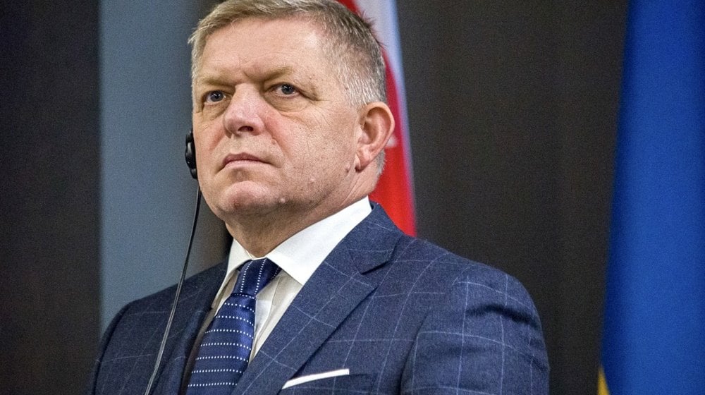 Robert Fico se obrušio na novinare, najavio akciju i sankcije: "Vi ste krvožedni gadovi, ne date nam mira" 10