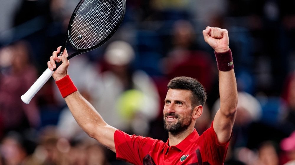 Preokret za polufinale mastersa: Đoković se mučio, ali proradio i slomio otpor Menšika u Šangaju (VIDEO) 10