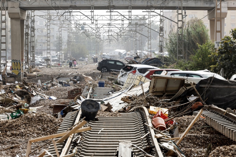 Broj poginulih u poplavama u Španiji porastao na 95, proglašena trodnevna žalost (FOTO) 2