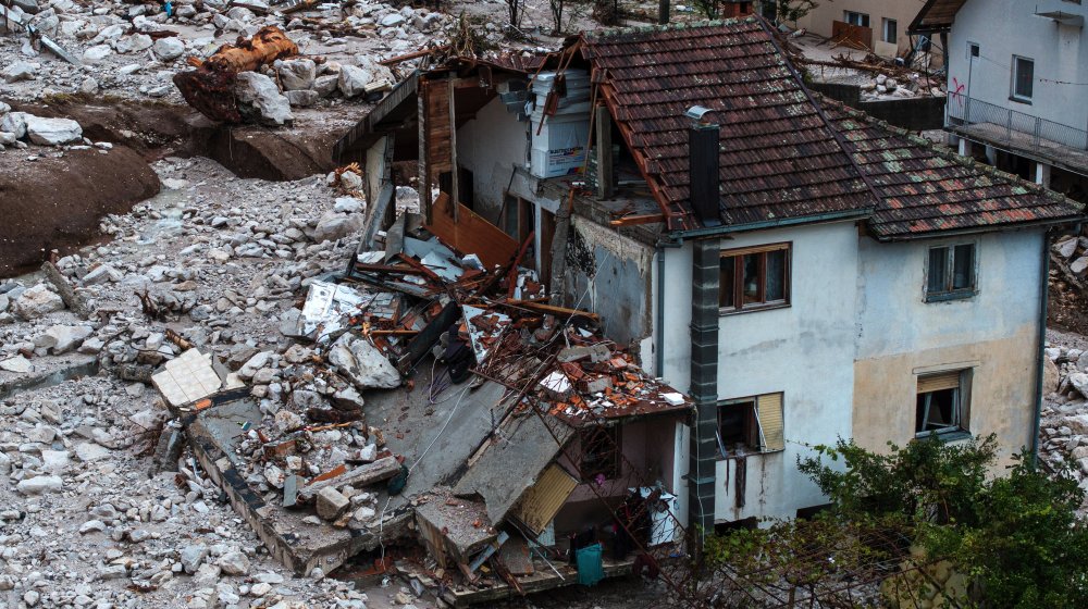 Balkan: U poplavama i klizištima u Bosni stradalo 16 ljudi, obilne kiše i u Crnoj Gori 7