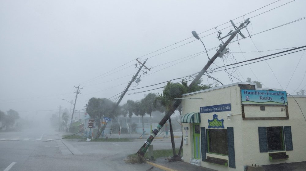 Uragan Milton stigao na Floridu, prethodila mu tornada 7