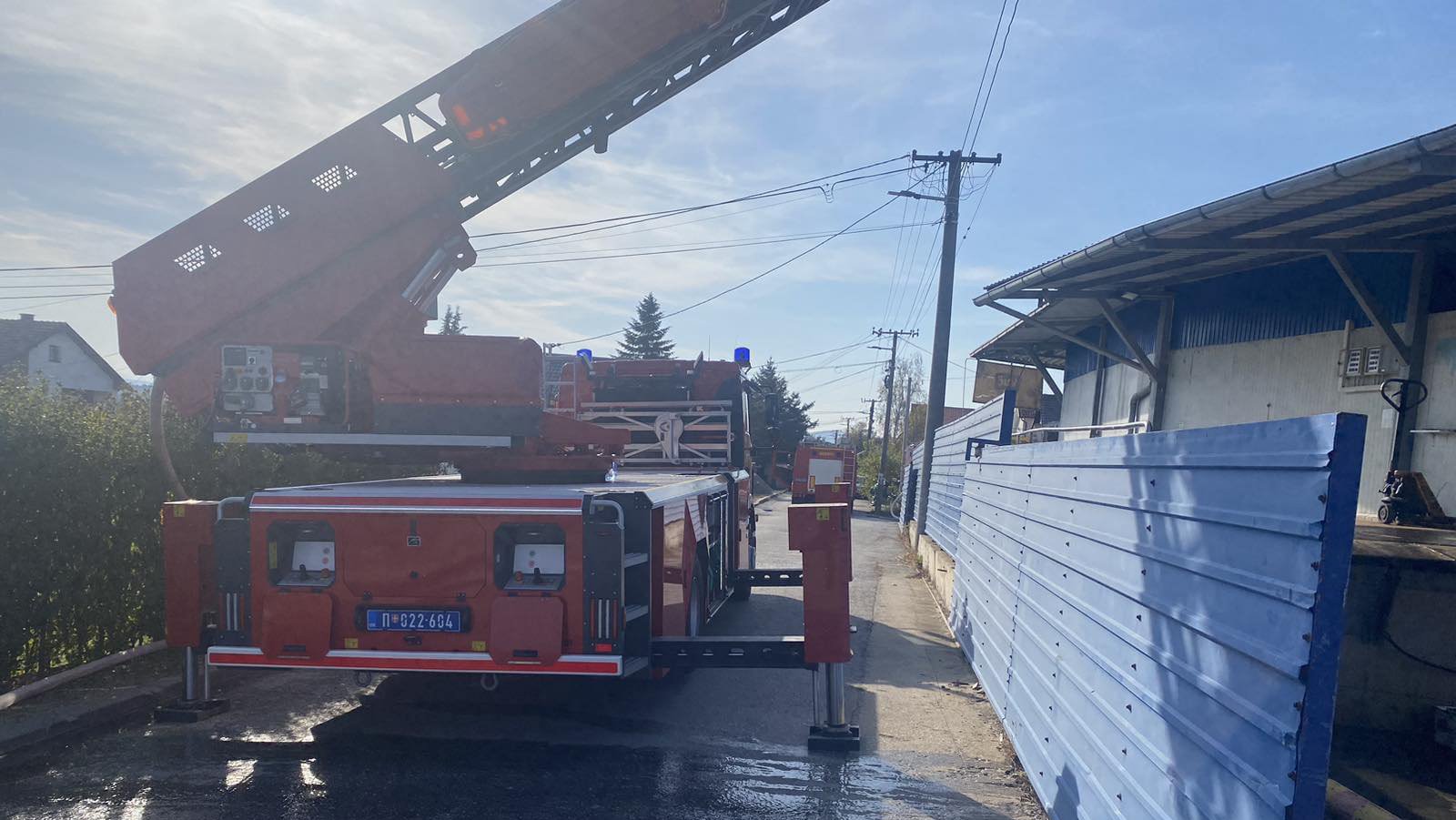 Dačić: Lokalizovan požar u mlekari u Kragujevcu, nema povređenih i nastradalih (FOTO) 7