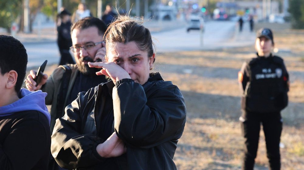 Teroristički napad u Ankari: Najmanje petoro poginulih, 22 ranjena, još niko nije preuzeo odgovornost (FOTO) 1