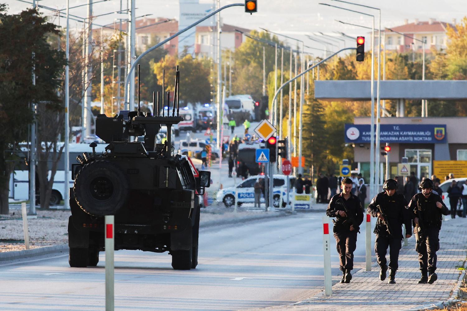 Teroristički napad u Ankari: Najmanje petoro poginulih, 22 ranjena, još niko nije preuzeo odgovornost (FOTO) 3