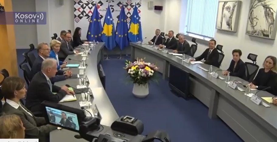 Predsednica EK na Kosovu: Kurti se sreo sa Fon der Lajen 1