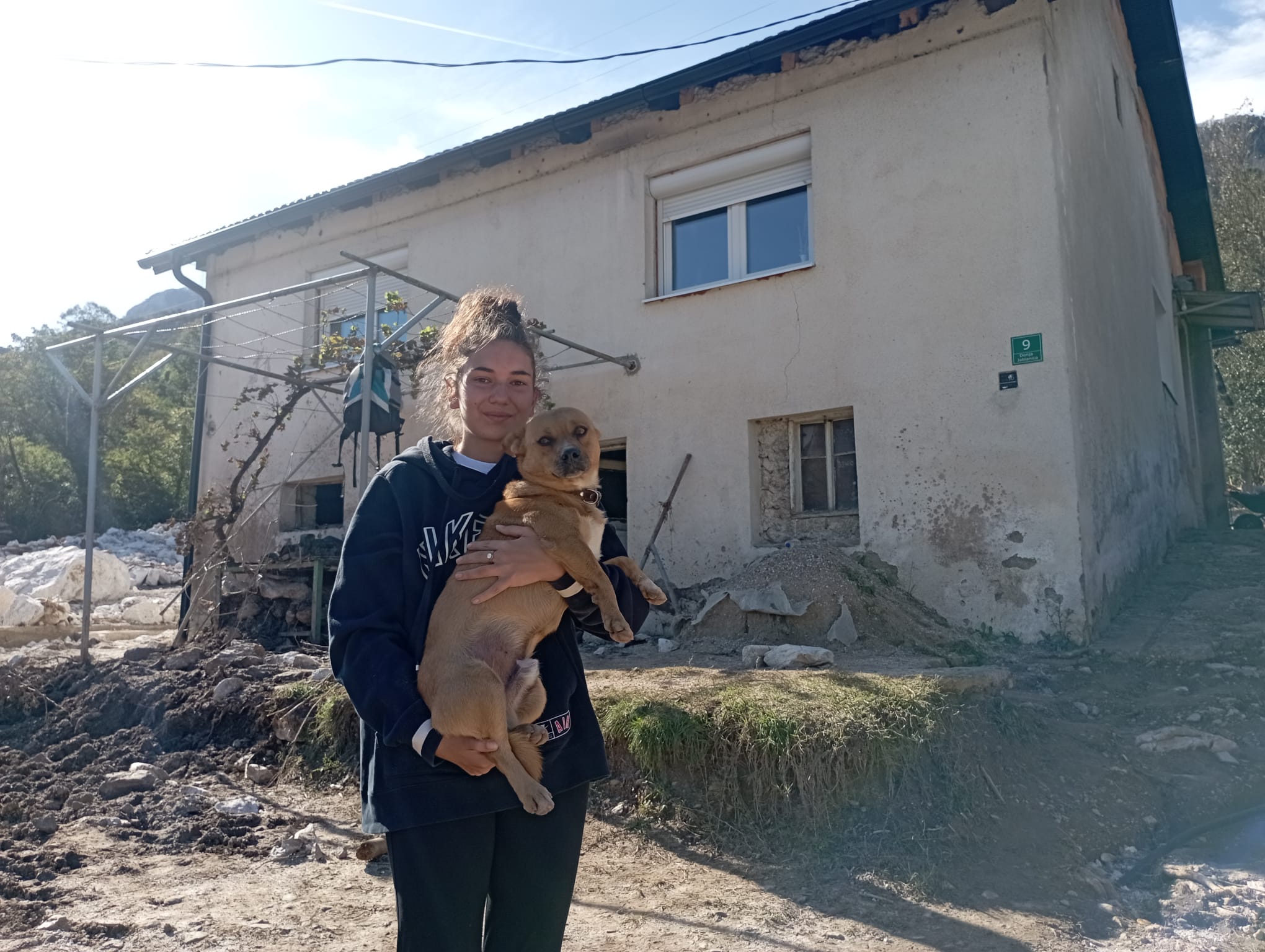 "Mama, babo, ustajte, voda nosi": Svedočenja meštana Jablanice za Danas o poplavama u BiH (FOTO) 9