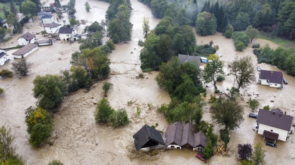 Razorne poplave u BiH: U Donjoj Jablanici kuće zatrpane, 40 osoba nestalo (FOTO, VIDEO) 10