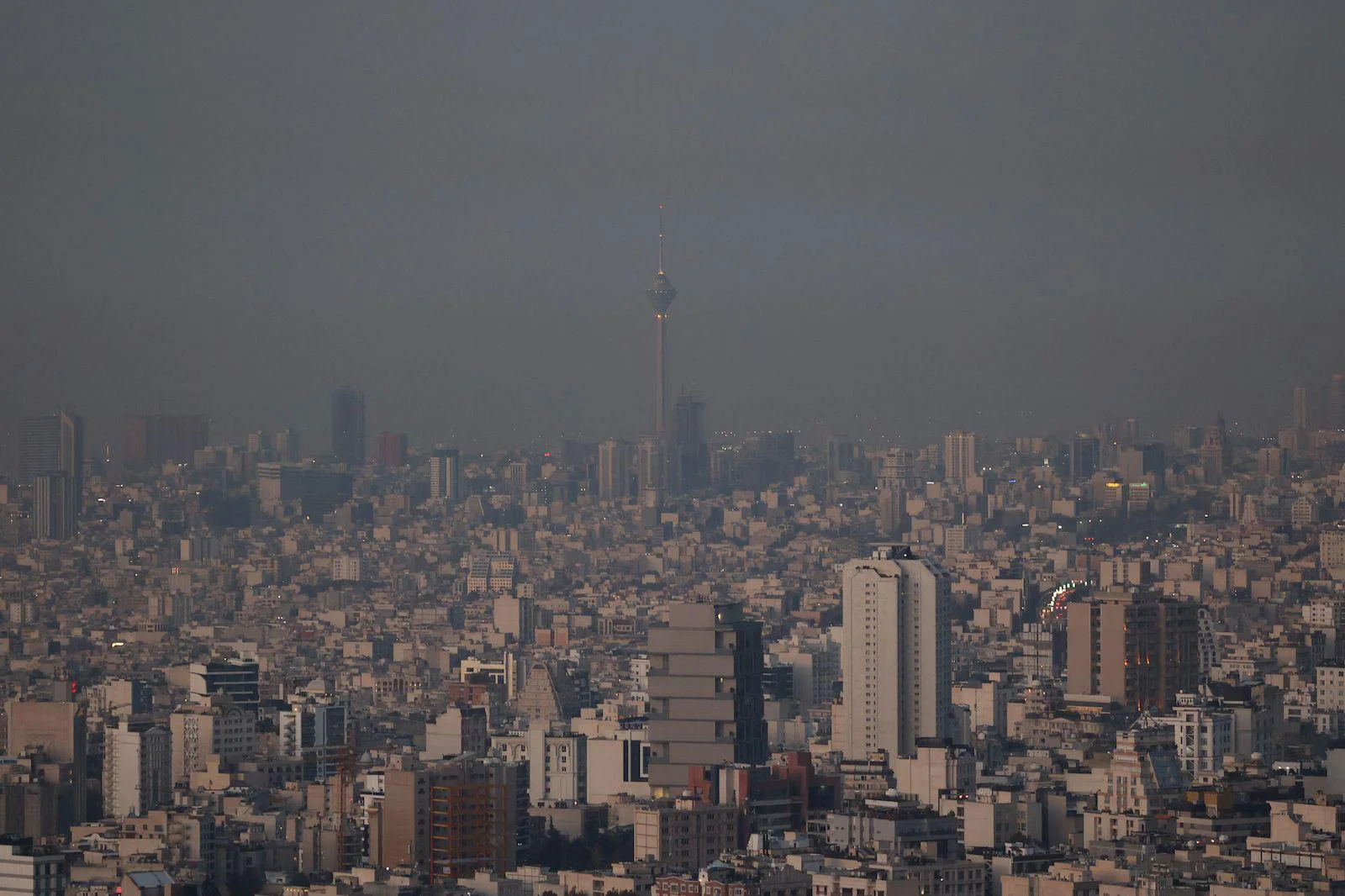 Pogled na Teheran posle nekoliko eksplozija, 26. oktobar 2024 