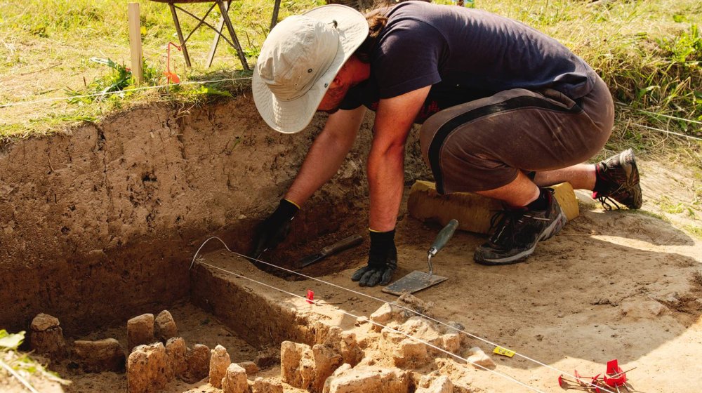 „Duga kuća” stara oko 6.000 godina i drugi artefakti neolitskih kultura pronađeni u Poljskoj (FOTO) 7