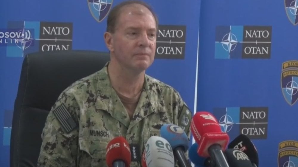 Komandant združenih snaga NATO u Napulju se obratio medijima u Prištini (VIDEO) 9