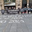 "Zahtevamo da se prekinu opstrukcije": Protestno stajanje povodom ubistva gardista u Topčideru održano u Knez Mihajlovoj 20