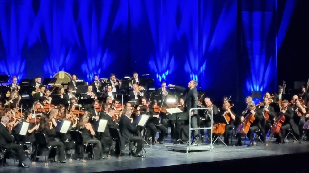 Održan koncert Kraljevske filharmonije u Sava centru 10