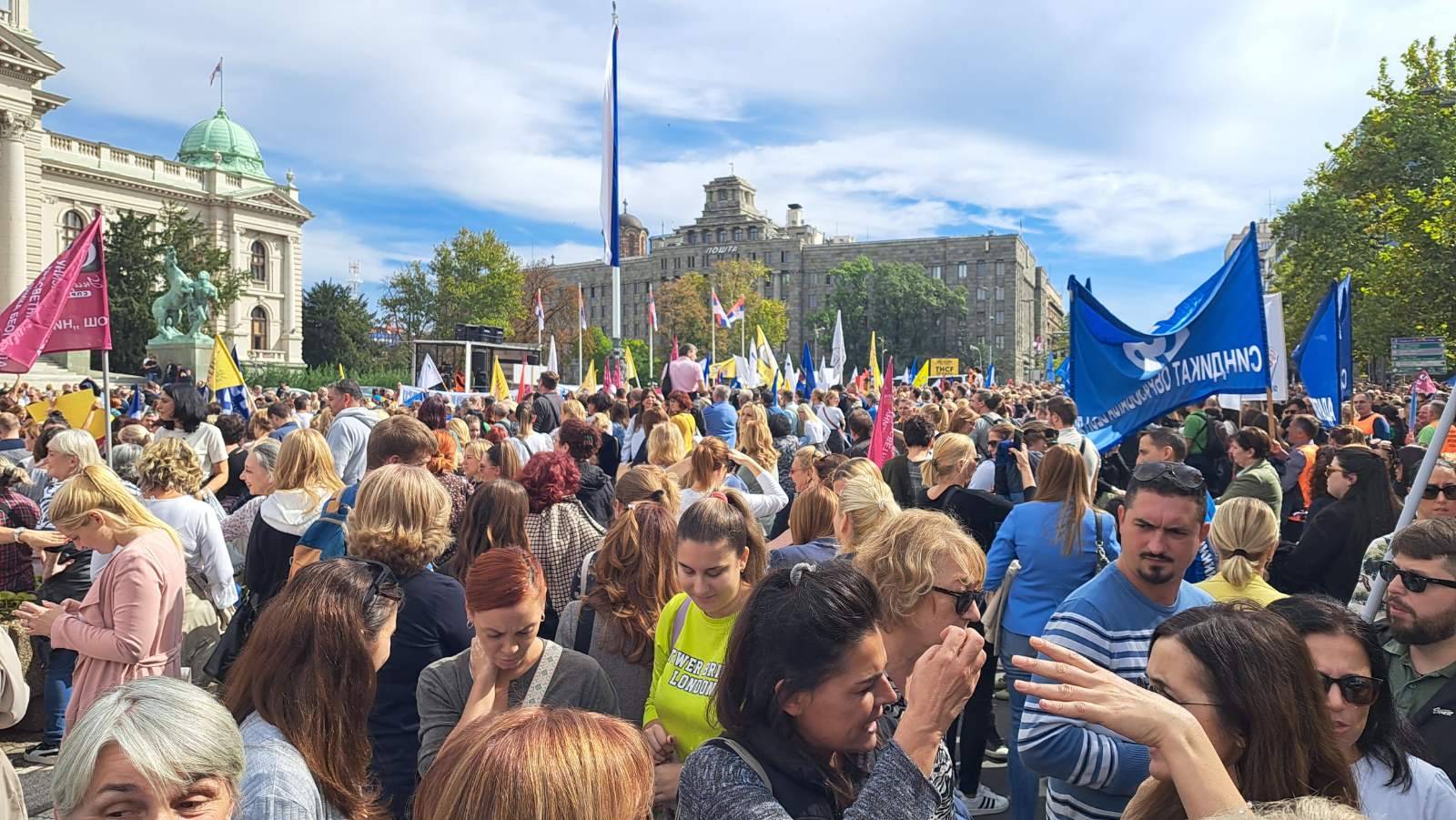 Kako je izgledao današnji protest prosvetnih radnika u slikama?(FOTO) 5