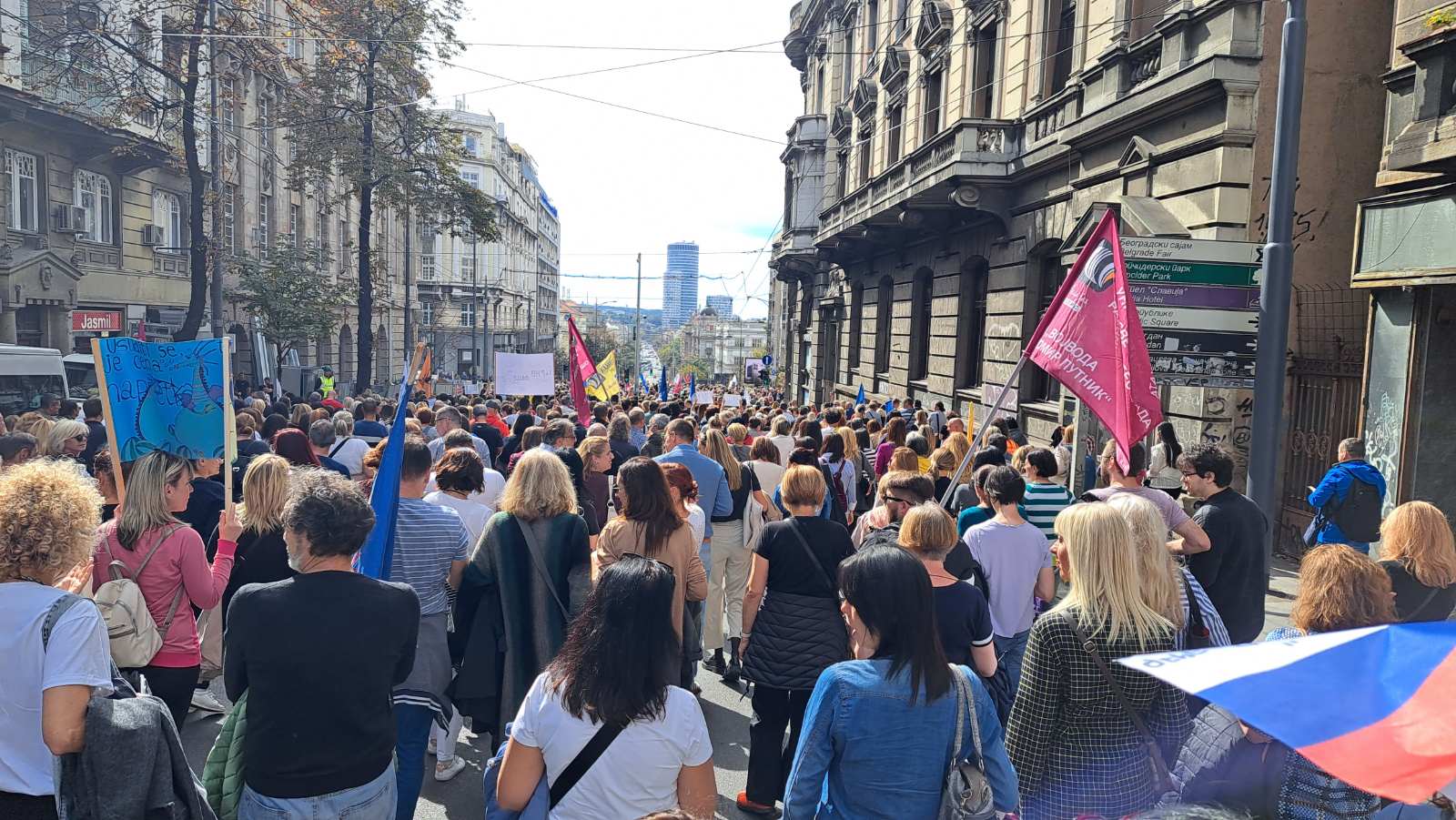 Kako je izgledao današnji protest prosvetnih radnika u slikama?(FOTO) 4