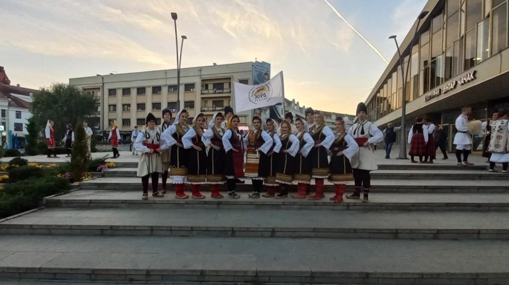 Članovi Gradskog folklornog ansambla "ZO-RA" Zaječar učestvovali na Međunarodnom festivalu folklora u Čačku 1