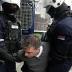 Iz Kreni Promeni odgovorili predsedniku o "skičanju" tokom policijske intervencije, ponovo objavili snimak Andreja Vučića 10