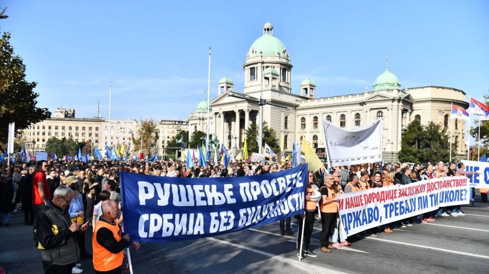 Univerzitetski radnici podržali protest prosvetara, pokrenuli peticiju 1