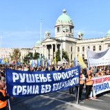 Univerzitetski radnici podržali protest prosvetara, pokrenuli peticiju 7