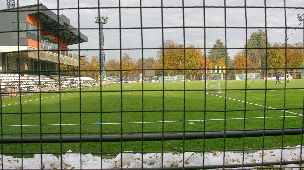 Fudbalski stadion u Pančevu dobio upotrebnu dozvolu za 35 minuta nakon što je četiri puta odbijen 1