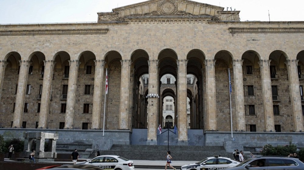 Novi parlament Gruzije sastaje se nakon osporavanih izbora 10