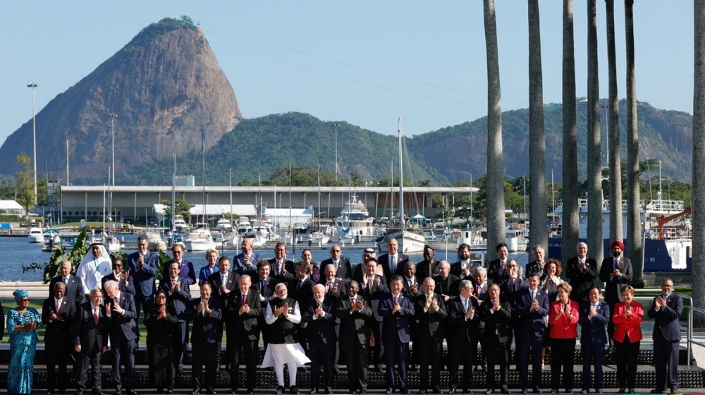 Samit G20 u Brazilu: Makron se rukovao sa Sergejem Lavrovim (VIDEO) 10