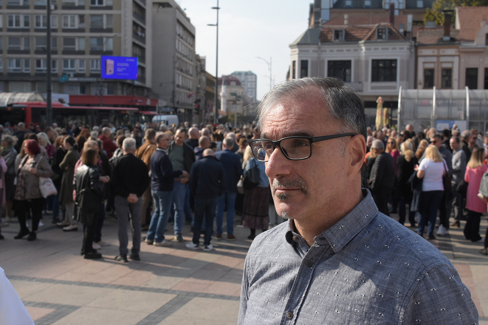 "Nismo neprijatelji države, već stub društva": Prosvetni radnici protestvovali i u centru Niša 2