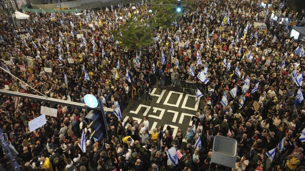 Demonstranti u Tel Avivu obeležili 400 dana od napada Hamasa 9