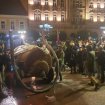 Oglasio se "Batut" posle protesta u Novom Sadu 16