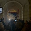 Ko je zloupotrebio emociju protesta u Novom Sadu: Reporter Danasa u prvim redovima ispred Gradske kuće (VIDEO) 16