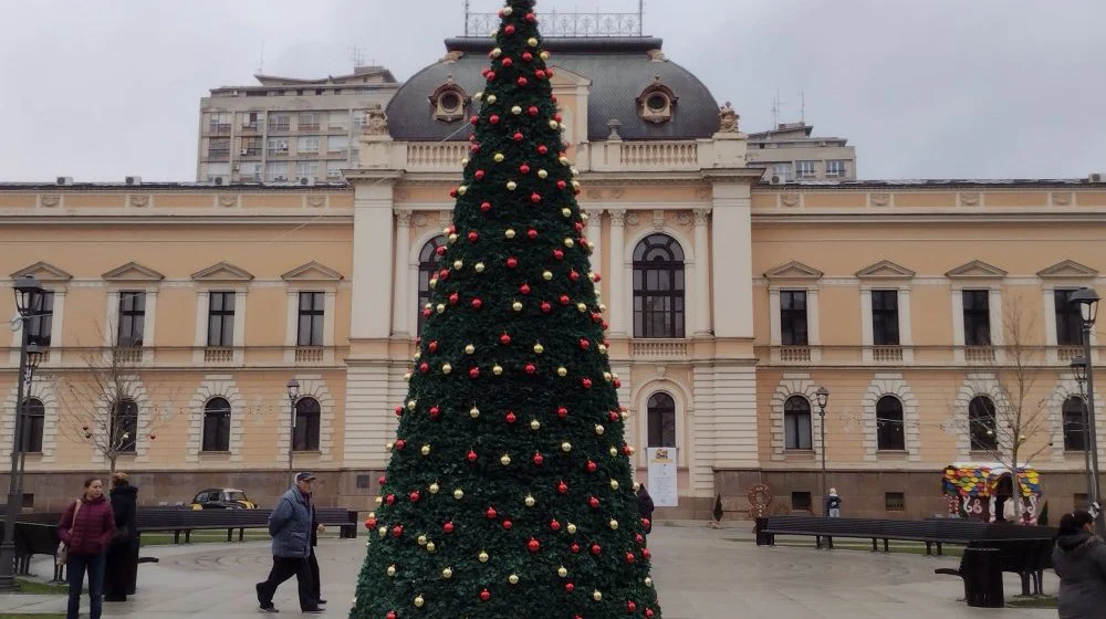 I POKS protiv Karleušinog novogodišnjeg nastupa u Kragujevcu, PSG pokrenuo peticiju za sprečavanje njenog koncerta 11