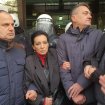 Poslanici blokirali zgradu suda u Novom Sadu, policija u opremi za razbijanje demonstracija potiskuje poslanike (FOTO, VIDEO) 11