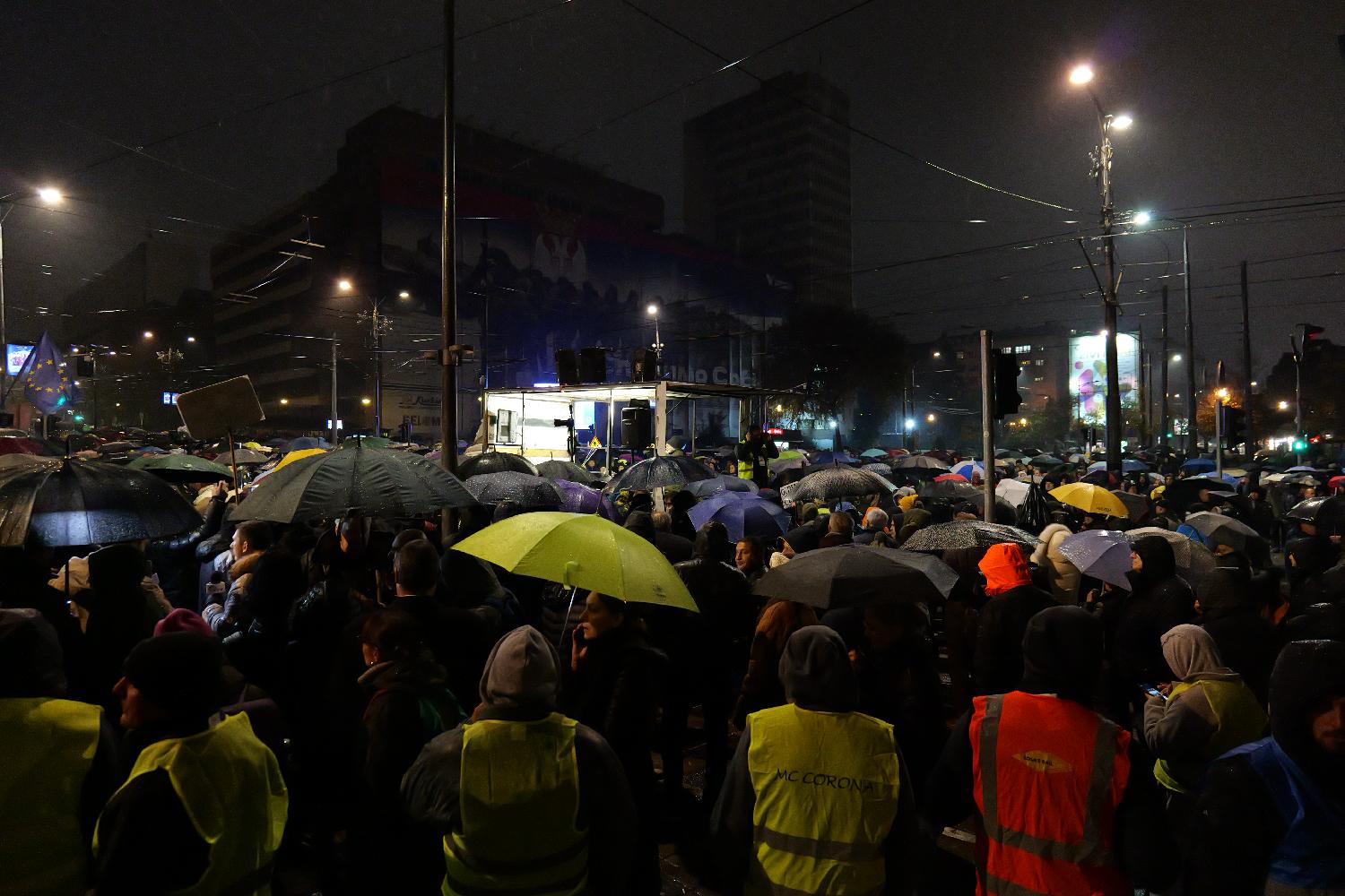 Kako je izgledao protest opozicije u Beogradu zbog tragedije u Novom Sadu u slikama (FOTO) 16