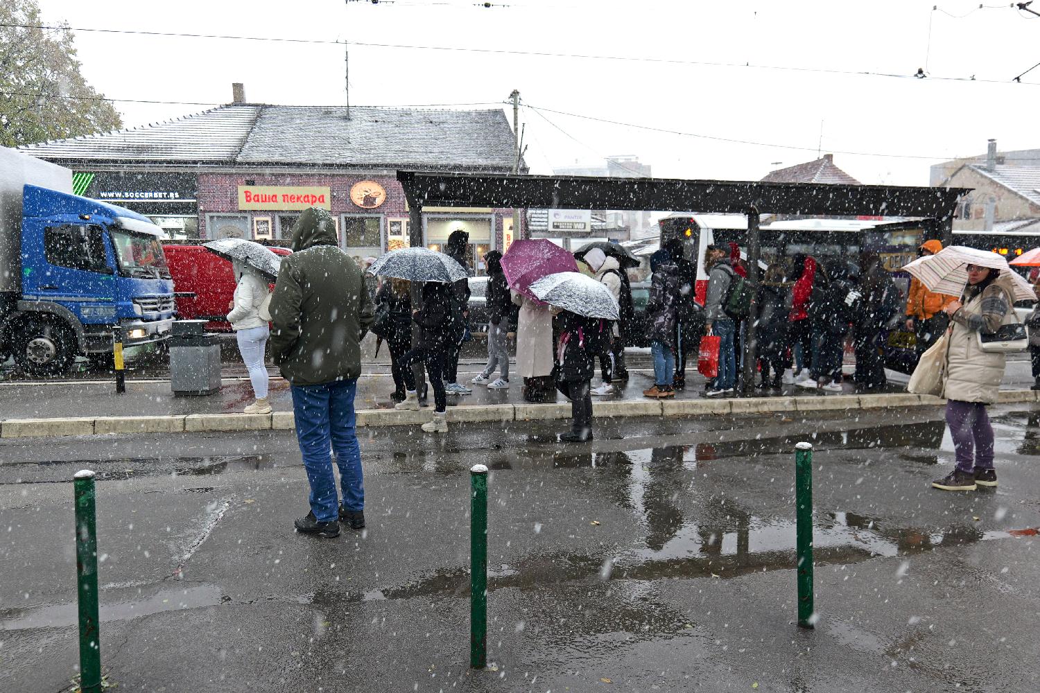 Sneg već pravi probleme po Srbiji (FOTO/VIDEO) 2