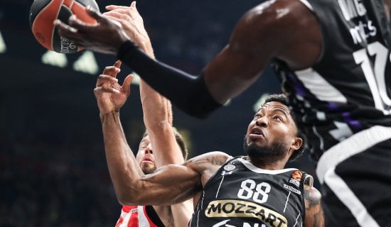 Partizan se vratio iz mrtvih protiv Olimpijakosa, crno-beli vezali i drugu pobedu nad crveno-belima 7