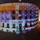 Donald Tramp na Palati Republika srpska: Boje američke zastave u Banjaluci 4