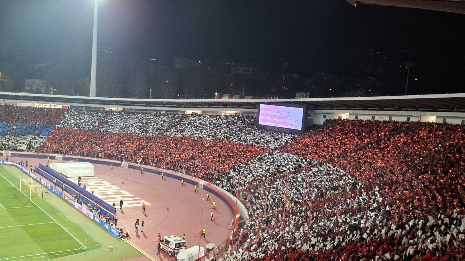 Koreografija navijača Zvezde: Stadion obojen u crveno-belo (FOTO, VIDEO) 2