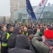 Protest u Novom Sadu: Na ivici incidenta zbog zastave "Evromajdana" (FOTO, VIDEO) 16