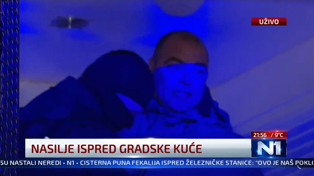 Ko je Goran Ješić koga je večeras policija privela na protestu u Novom Sadu? 14