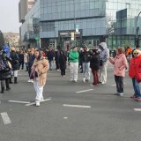 Počeo protest u Novom Sadu: Blokiran saobraćaj kod Železničke stanice (FOTO, VIDEO) 6