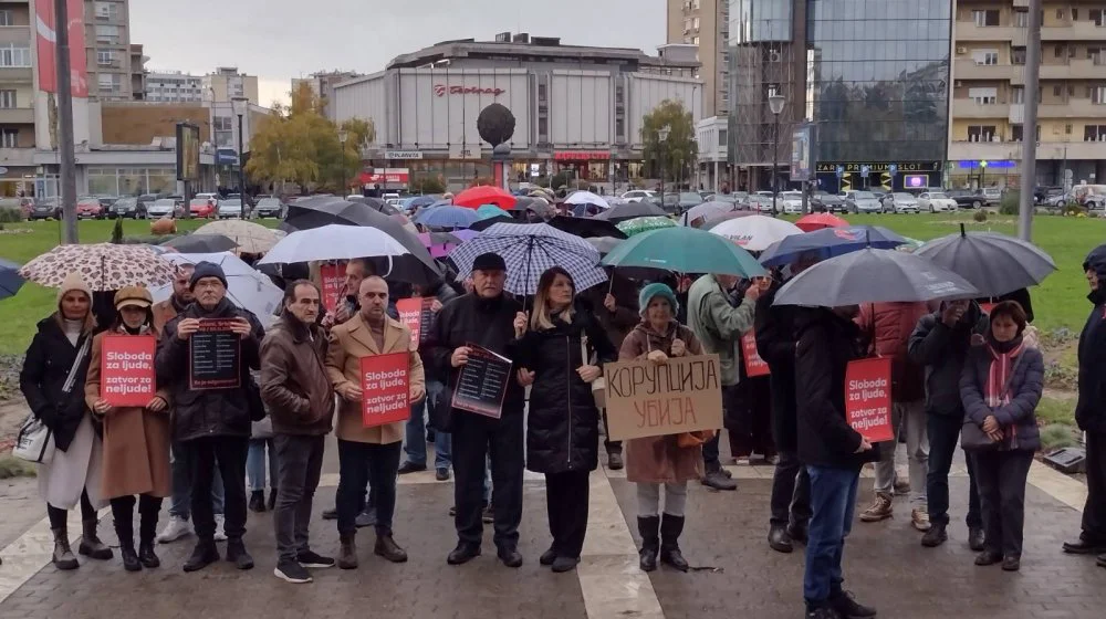 ProGlas zahvalio građanima za akciju "Zastani Srbijo", traži odgovornost za pogibiju u Novom Sadu 6