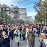 Više hiljada ljudi na protestu u Beogradu zbog tragedije na Železničkoj stanici u Novom Sadu 7