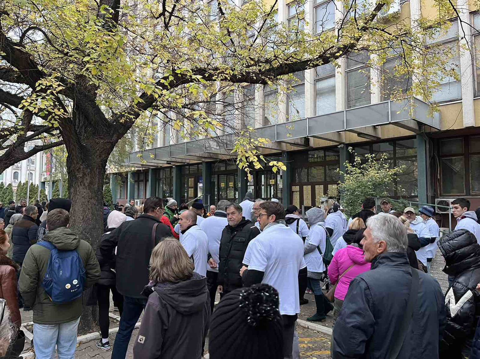 Završen skup "Sloboda za sve" u Novom Sadu: Podrška Bačulovu i ostalim uhapšenima, zatraženo njihovo puštanje na slobodu (FOTO/VIDEO) 2