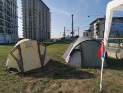 "Da postane simbol borbe protiv vlasti": Kako je protekao dan čuvanja Starog savskog mosta? (FOTO) 4