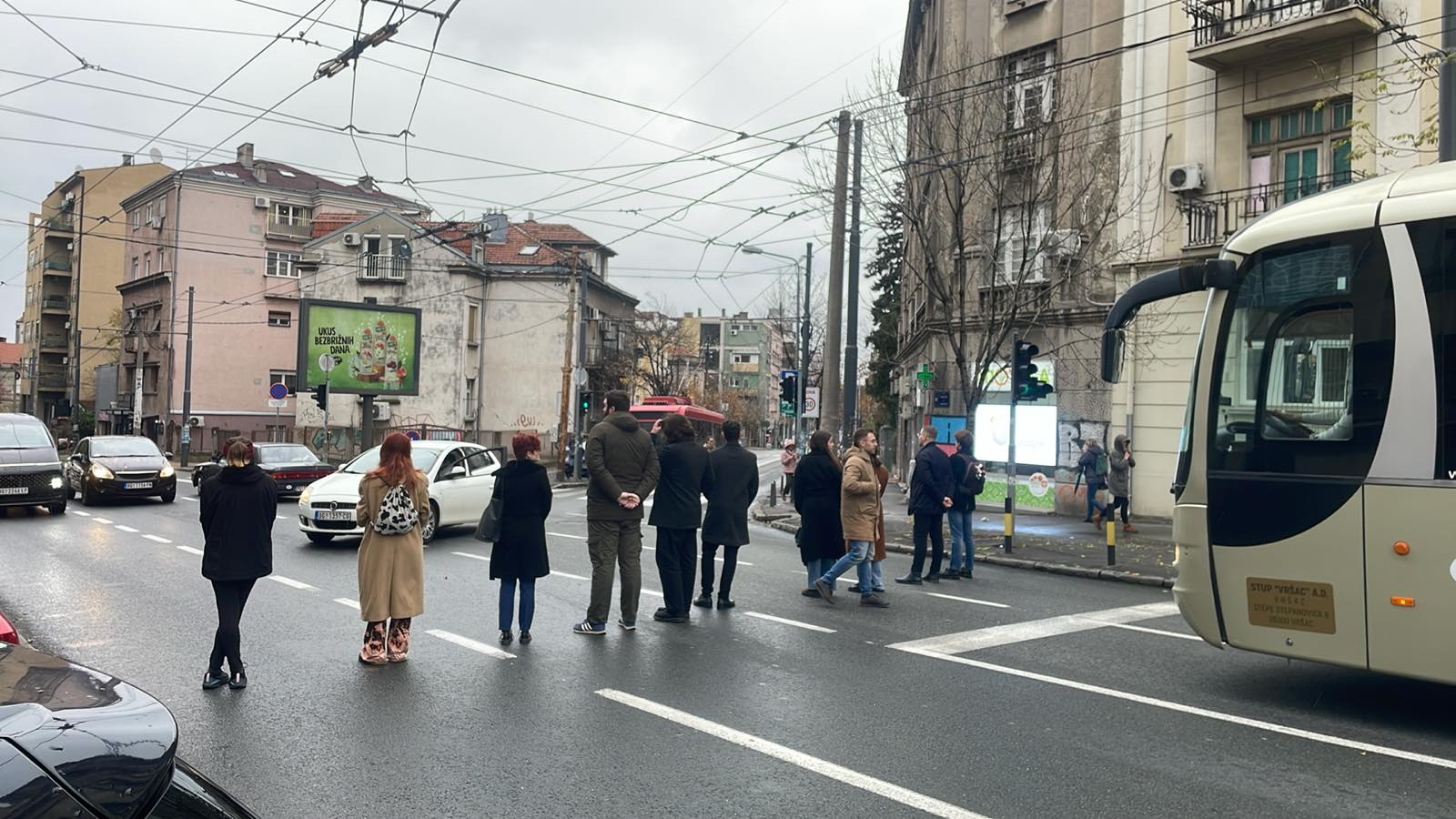 Protest Zastani Srbijo u Beogradu, Novom Sadu i drugim gradovima, provokatori na više mesta (FOTO/VIDEO) 3