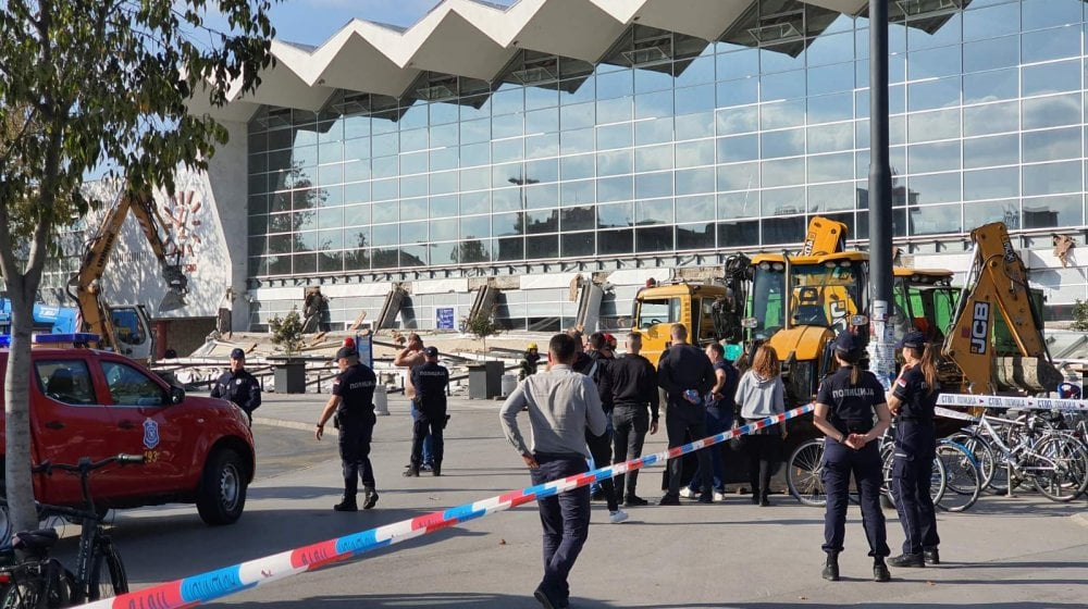 Firma za nadzor upozorila: Privremeno zabraniti korišćenje dela železničke stanice u Novom Sadu 11