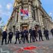 Privedeno najmanje pet odbornika ZLF-a zbog akcije "Krvave su vam ruke" 13